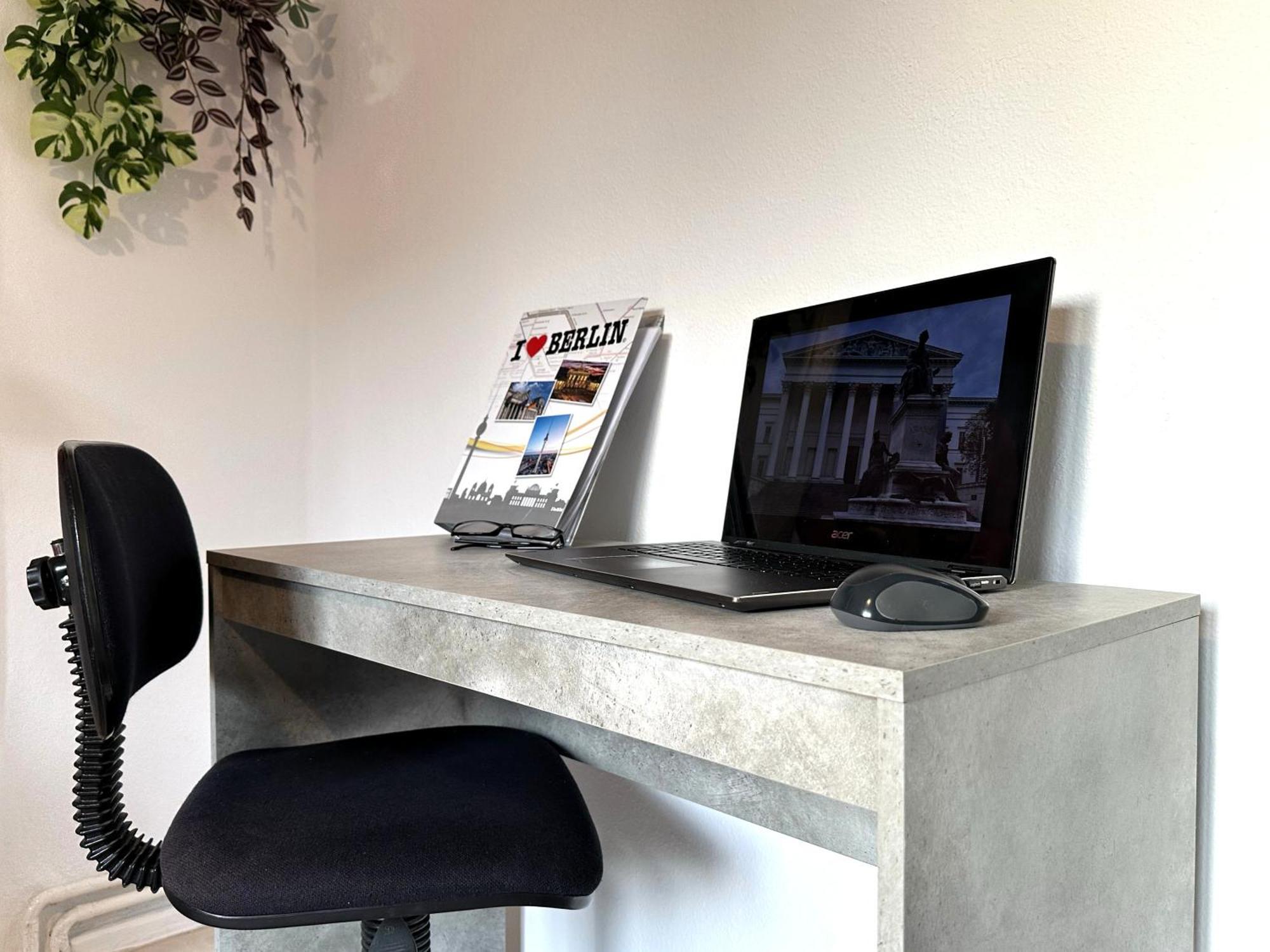 "Ideal" - Berlin Zu Zweit - Citynah, Verkehrsguenstig, Wlan, Supermarkt, Flexibler Check-In Bagian luar foto